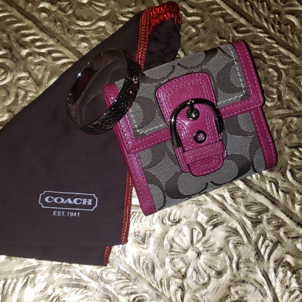 Coach Khaki & Pink Wallet